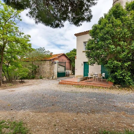 Apartment With Pool Amid Vineyards And Near The Beach Мез Екстер'єр фото