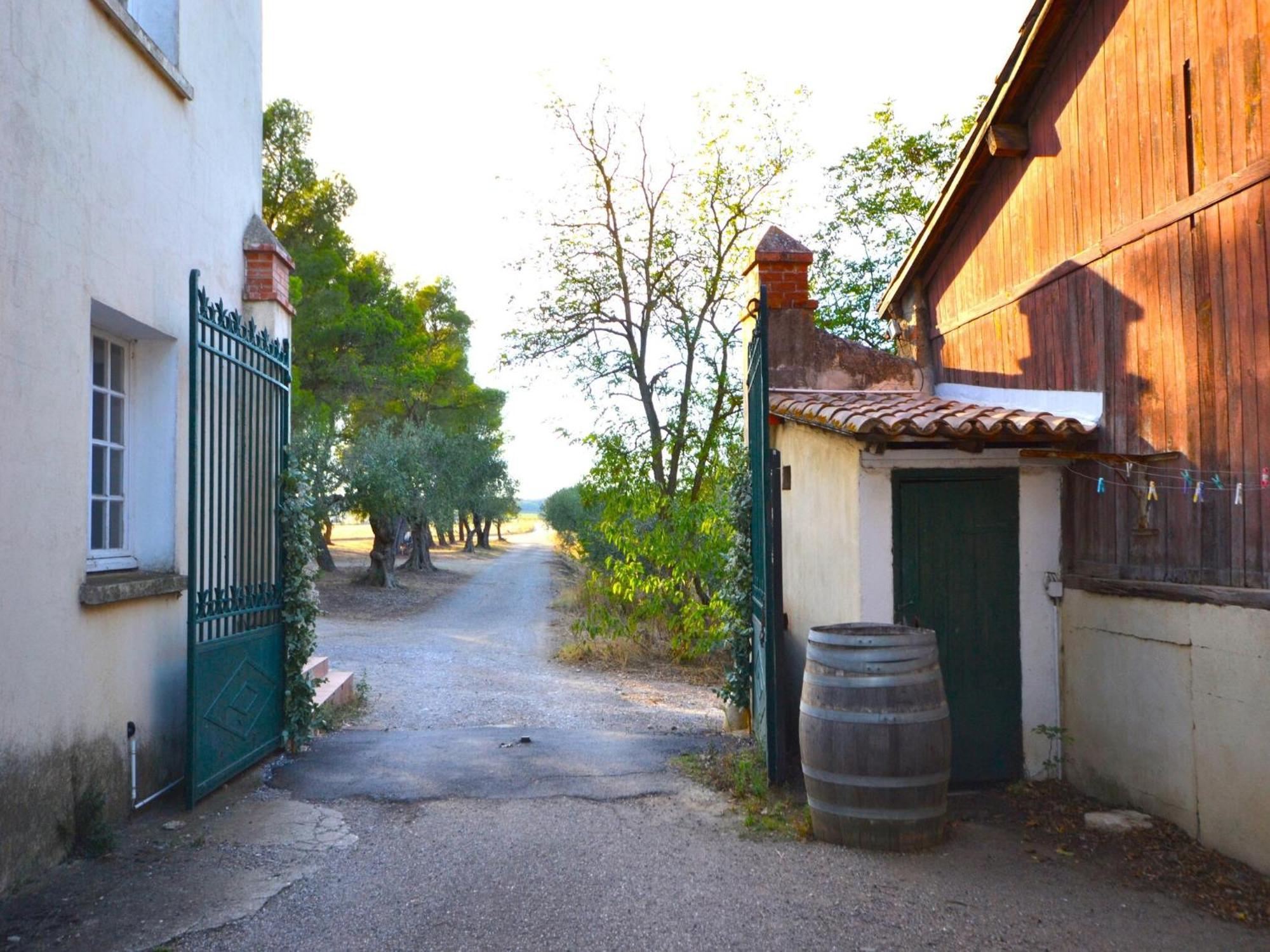 Apartment With Pool Amid Vineyards And Near The Beach Мез Екстер'єр фото