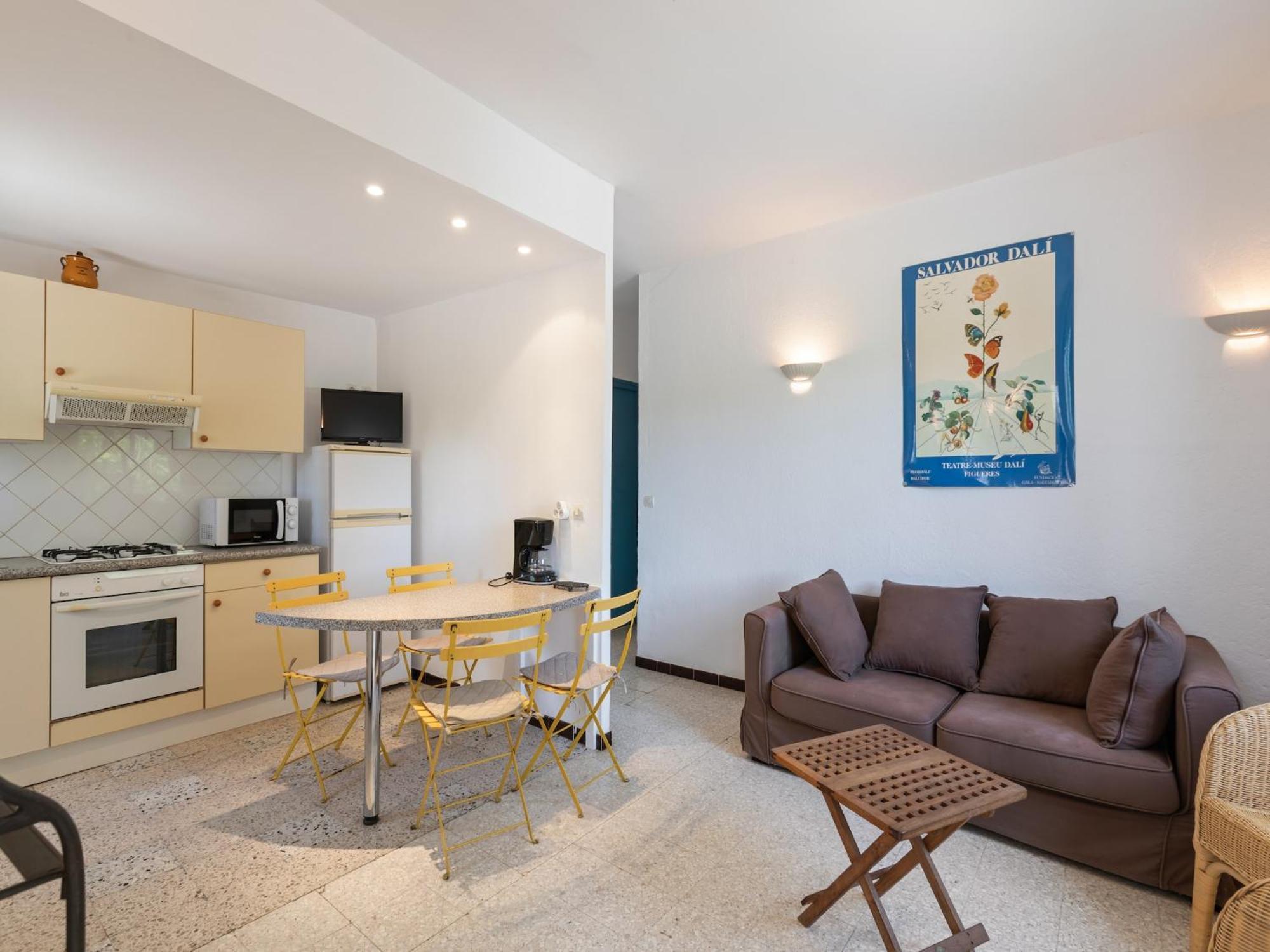 Apartment With Pool Amid Vineyards And Near The Beach Мез Екстер'єр фото