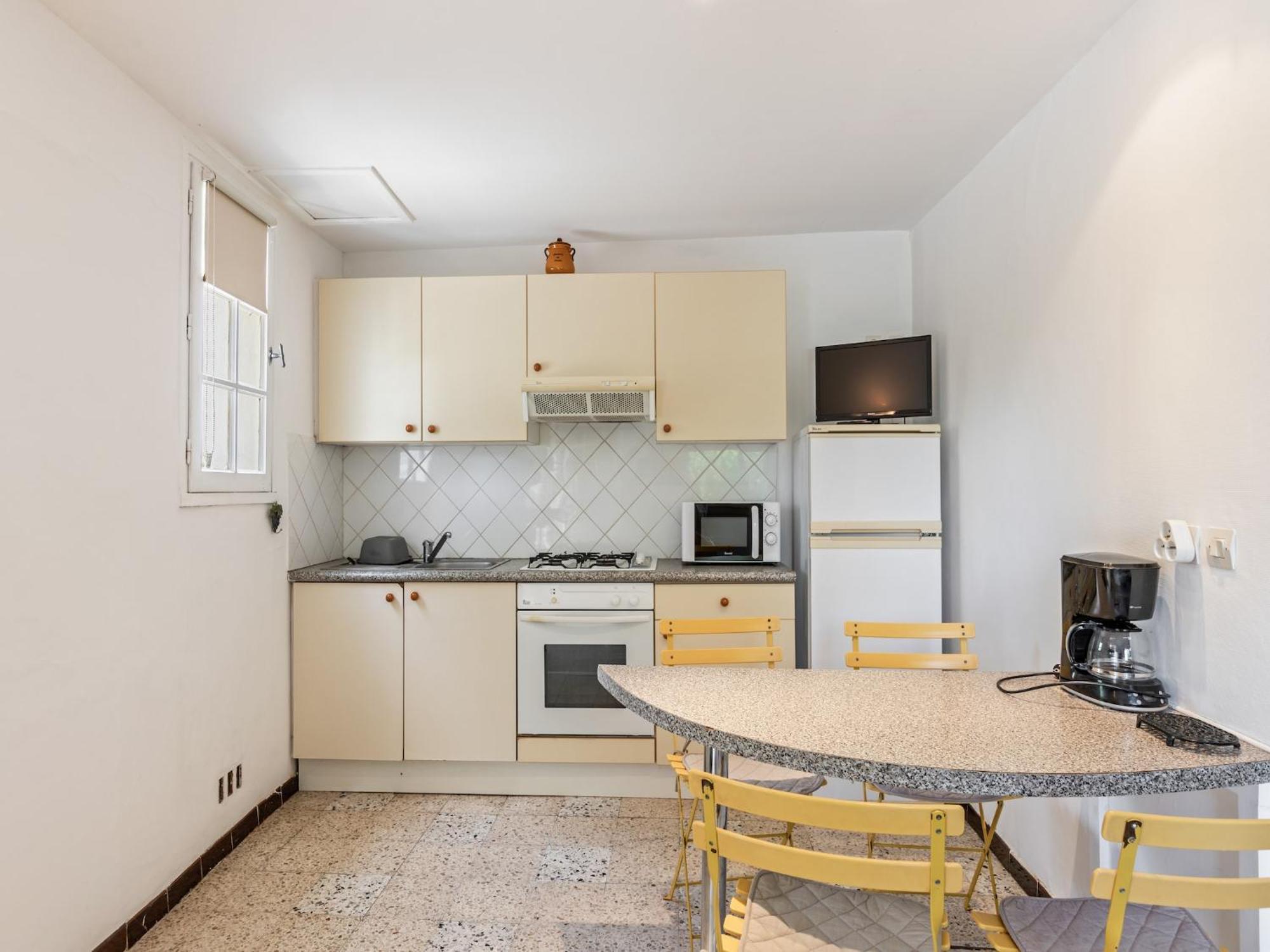 Apartment With Pool Amid Vineyards And Near The Beach Мез Екстер'єр фото